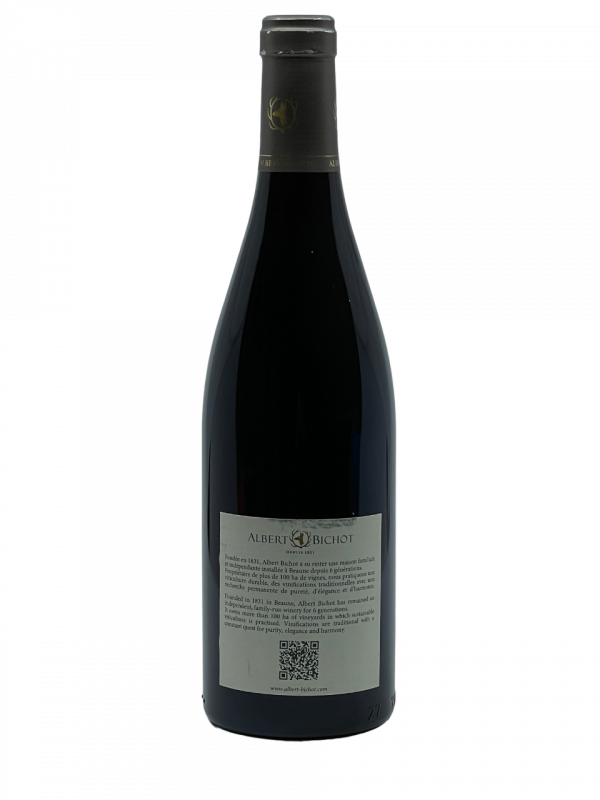 Bourgogne appellation Nuits Saint Georges Premier Cru Les Crots Albert Bichot vignerons génération succession tradition savoir-faire héritage famille domaine exploitation hectare superficie Côte de Beaune Côte de Nuits domaine terroir parcelle cuverie cave émotion philosophie émotion grand vin rouge complexe prestigieux millésime pinot noir cépage nez bouche attaque finale note arôme bouquet couleur robe reflets fruits rouges noirs cassis framboise intensité complexe épice cire cuir café richesse puissance structure équilibre tanin acidité harmonieuse persistance apogée maturité potentiel garde