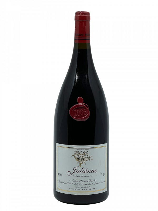 Beaujolais appellation juliénas domaine boulet exploitation génération succession transmission savoir-faire vignes vin rouge vinification famille terroir viticulteurs coteau magnifique traditionnel hectare superficie millésime nez bouche attaque finale note arôme bouquet palais palette aromatique couleur robe reflets grenat saveur fruité persistante matière rondeur longueur prêt à boire vieillissement maturité
