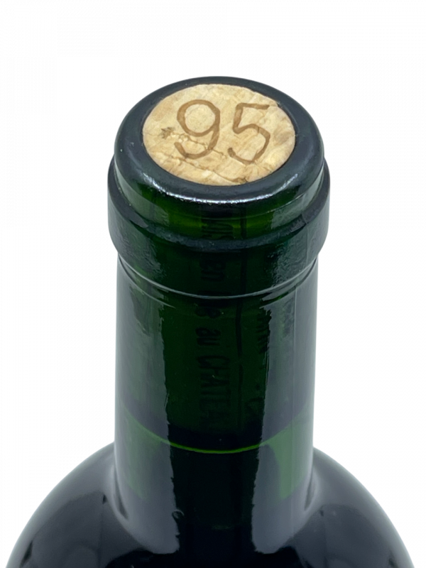 Bordeaux Pessac Léognan Grand Cru Classé Graves Château Olivier histoire domaine hectares vignoble vignes vins rouges blancs spectaculaire ancrage centenaire excellent terroir fertilité précocité cliamt cépages assemblage cabernet merlot sauvignon maturité optimale millésime réussite élégance robe couleur pourpre reflet violet noyau nez bouche finale attaque notes arômes baies noires mûr prune cerise épice orientale fumée structuré équilibré charpenté tanins soyeux fraîcheur années vieillissement profondeur goût merveilleux longueur