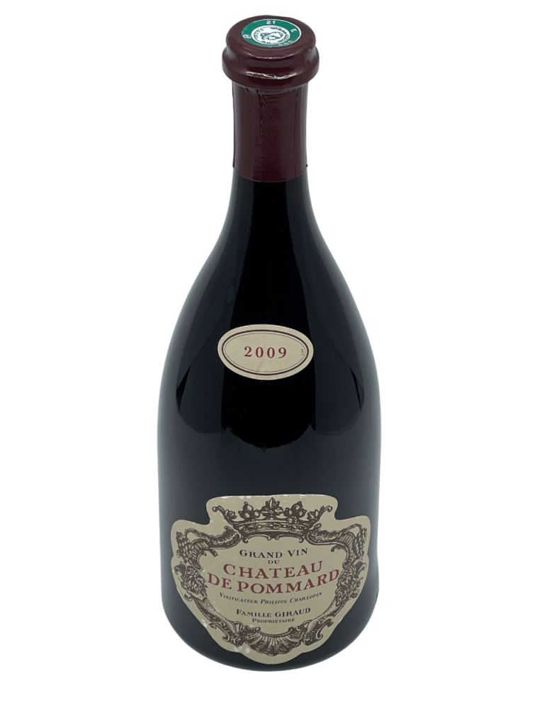 Bourgogne Pommard château de pommard tradition savoir-faire terroir exploitation vignoble vigne vin rouge famille Giraud œnologue Philippe Charlopin Emmanuel Sala emblématique réputation majestueux Marey Monge nectar pinot noir cépage millésime nez bouche attaque finale note arôme bouquet palais palette aromatique couleur robe reflets grenat profond fruits rouges cerise burlat framboise subtil épice dense concentré mûr tanin riche suave délicate équilibre puissance fruité parfait