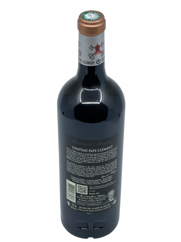Bordeaux Pessac Léognan Grand Cru Classé Graves Château Pape Clément appellation terroir histoire célèbre propriétaire vignoble vigne vin rouge vendage propriété fleuron éventail bernard magrez millésime nez bouche attaque finale note arôme bouquet palais palette aromatique couleur robe reflets rubis profond grenat concentration maturité complexe séduisant fruits noires mûrs cerise cassis cèdre tabac graphite vanille chocolat noir barrique chêne élégant structuré tanin soyeux saveur nuance épicé réglisse café torréfié cacao longue persistance fraîcheur équilibre richesse
