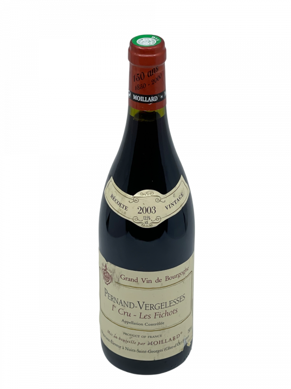 Bourgogne Pernand Vergelesses Premier Les Fichots Maison Moillard climat appellation colline corton vigneron viticole vigne vin rouge cave cuvée génération succession savoir-faire tradition rigueur prestigieux réputation partenaire œnologue qualité représentation terroir jeunesse millésime nez bouche attaque finale note arôme bouquet couleur robe reflets rubis violet minérale graphite charbon fraise griotte nuance boisée puissante précise fraîche maturité longueur vieillissement apogée