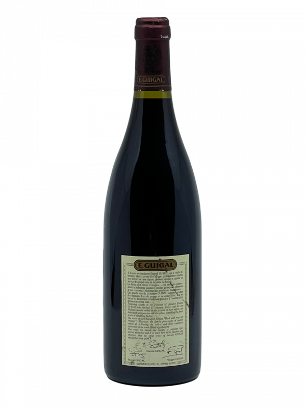 Rhône Côte Rôtie Guigal Brune Blonde appellation véritable joyau viticole vignes vin rouge domaine familial exploitation renommée réputation marque mondial reconnaissance tradition savoir-faire génération millésime nez bouche attaque finale note arôme bouquet couleur robe reflets style classique nuance tourbe olive réglisse terreuse magnifique cassis fruits noirs belle texture riche profondeur richesse étonnante corsé vieillissement apogée maturité