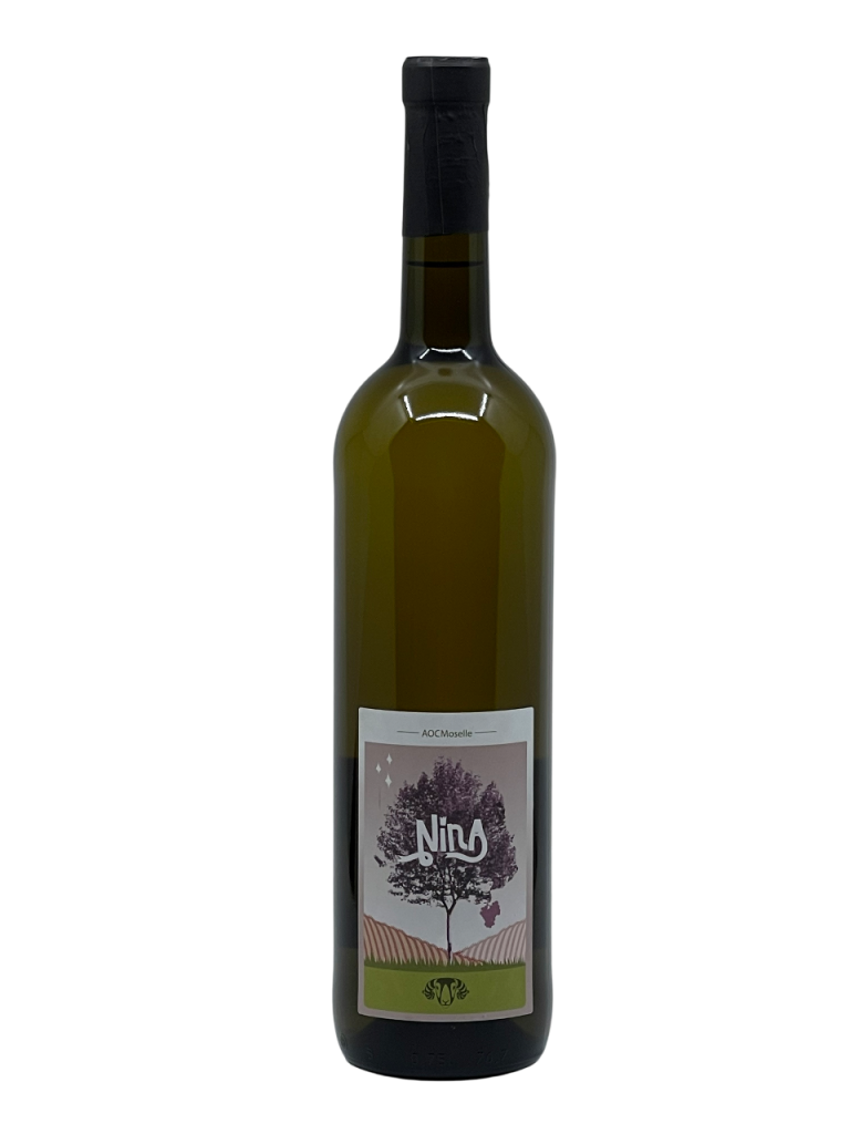 Lorraine AOC Moselle appellation terroir domaine les béliers famille maurice exploitation superficie hectare génération succession tradition savoir-faire reconnaissance vignoble vigne vin blanc encépagement influence bourgogne Allemagne pinot noir gamay riesling gewurztraminer auxerrois pinot gris müller thurgau millésime nez bouche attaque finale note arôme bouquet palais palette aromatique couleur robe reflets rondeur fruité minéralité