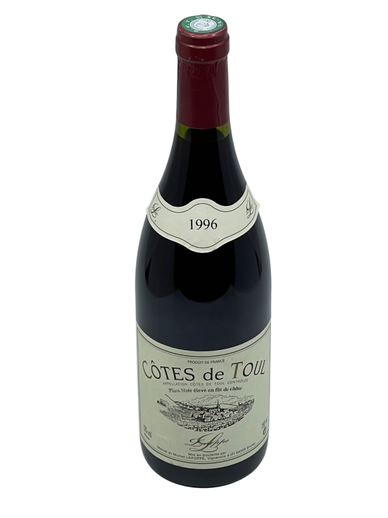 Lorraine Côtes de Toul appellation AOC Domaine Laroppe familial génération transmission succession savoir-faire expertise ancestral historique producteur récoltant cépage pinot noir vigne vin rouge millésime nez bouche attaque finale note arôme bouquet palais palette aromatique couleur robe reflets brillant vermeille cerise cassis fraîche légère saveur fruit rouge tanin vieillissement vinification barrique fût chêne