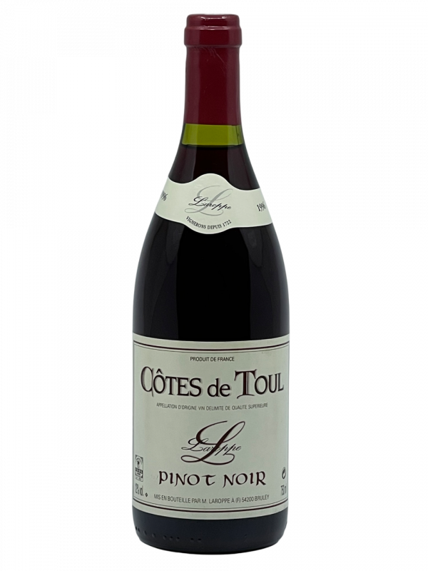 Lorraine Côtes de Toul appellation AOC Domaine Laroppe familial génération transmission succession savoir-faire expertise ancestral historique producteur récoltant cépage pinot noir vigne vin rouge millésime nez bouche attaque finale note arôme bouquet palais palette aromatique couleur robe reflets brillant vermeille cerise cassis fraîche légère saveur fruit rouge tanin